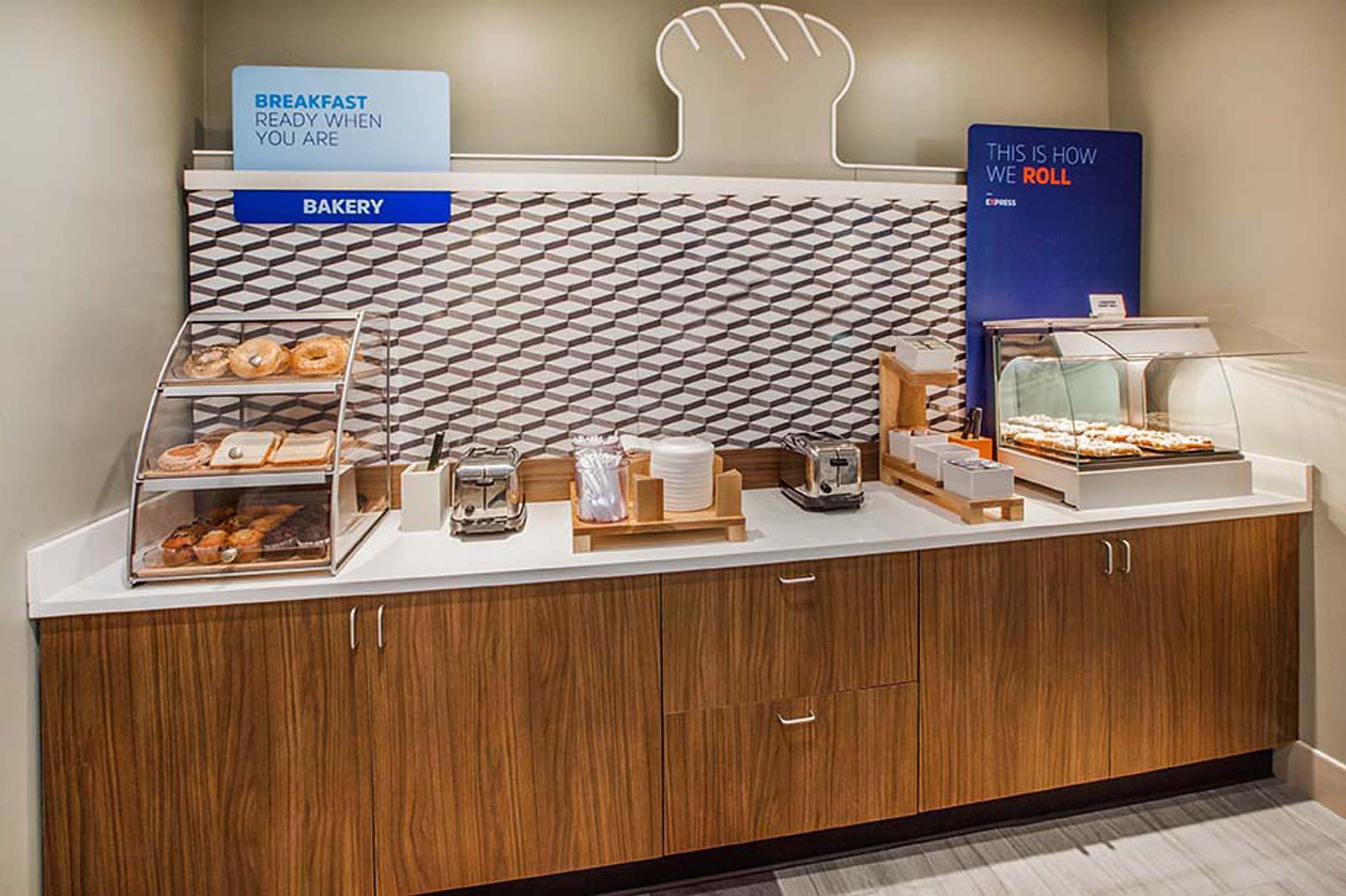 Holiday Inn Express Hotel & Suites St. Charles By Ihg Saint Charles Dış mekan fotoğraf