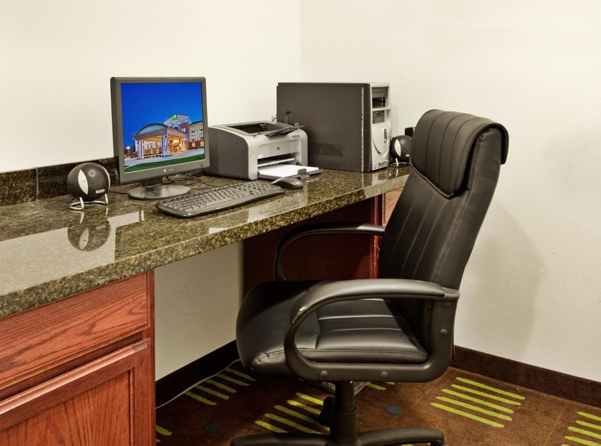 Holiday Inn Express Hotel & Suites St. Charles By Ihg Saint Charles Dış mekan fotoğraf