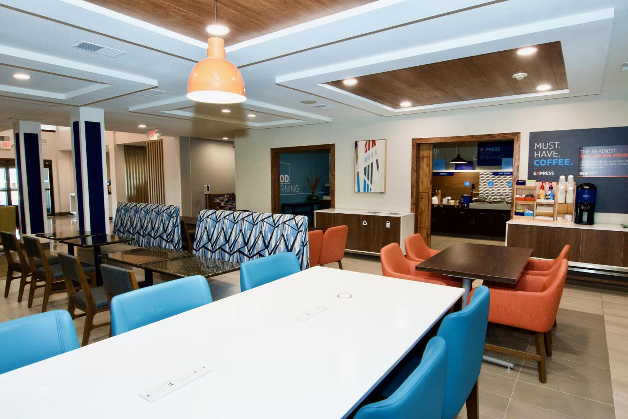 Holiday Inn Express Hotel & Suites St. Charles By Ihg Saint Charles Dış mekan fotoğraf