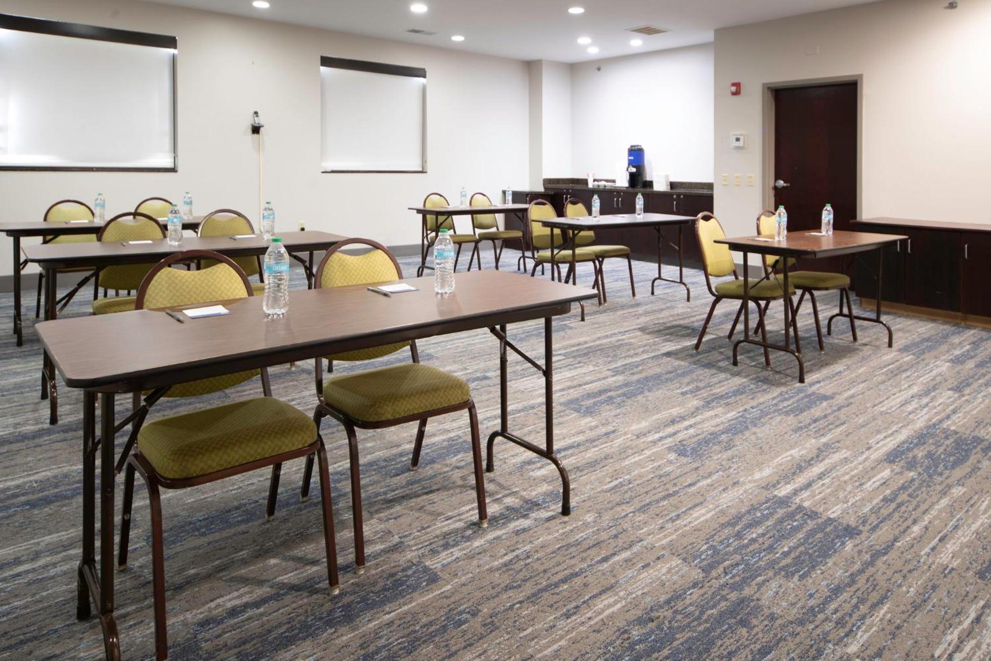 Holiday Inn Express Hotel & Suites St. Charles By Ihg Saint Charles Dış mekan fotoğraf