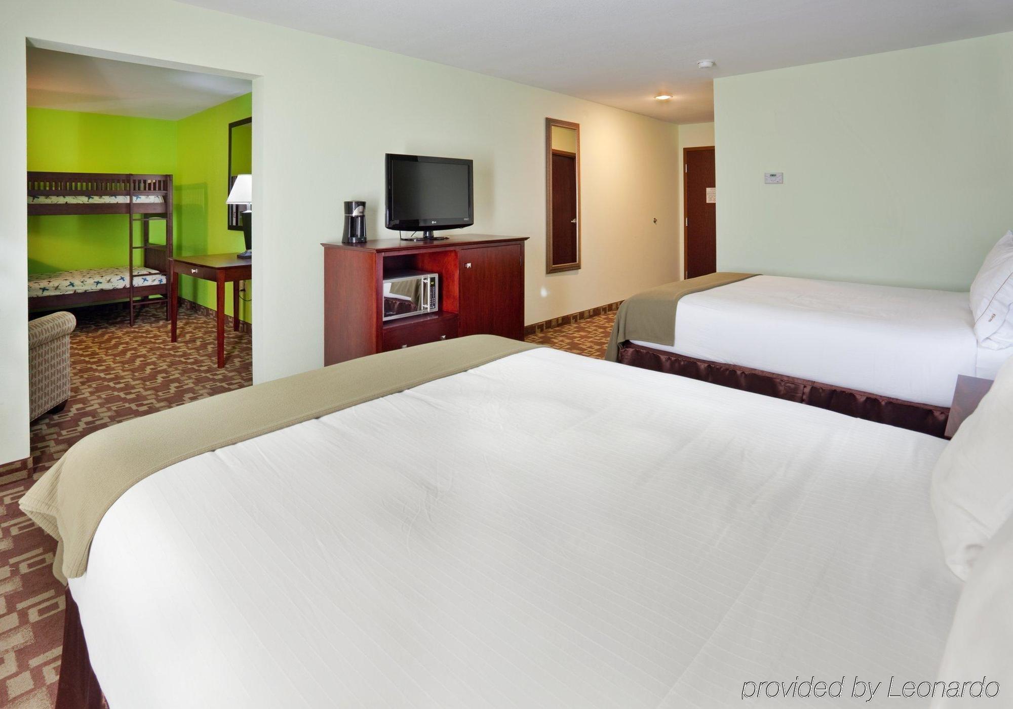 Holiday Inn Express Hotel & Suites St. Charles By Ihg Saint Charles Oda fotoğraf