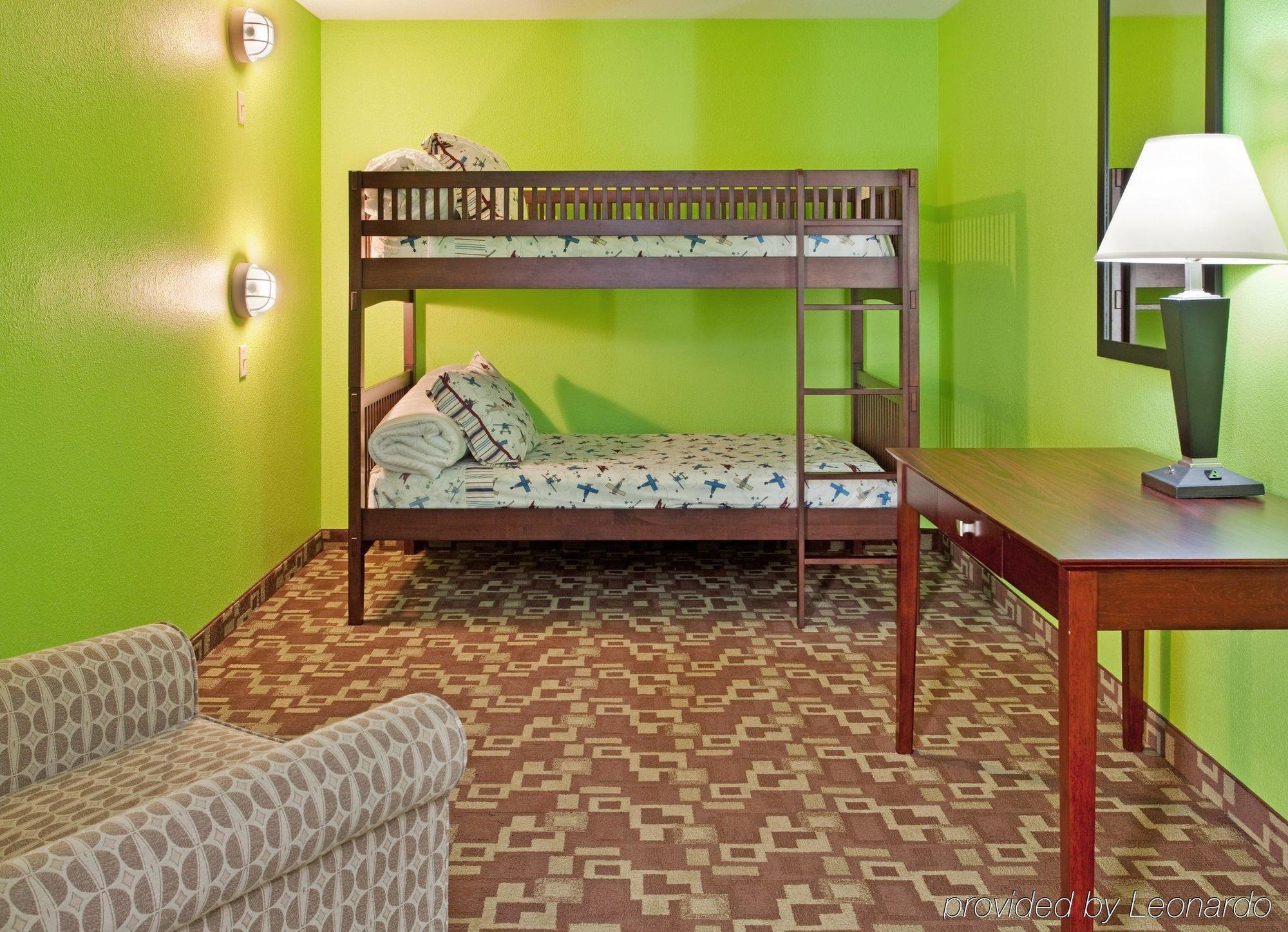 Holiday Inn Express Hotel & Suites St. Charles By Ihg Saint Charles Oda fotoğraf
